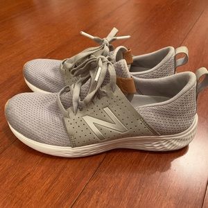 New Balance Running Shoe - WOMEN'S SIZE 7.5